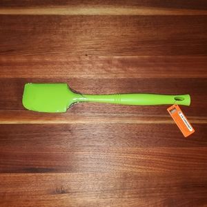 Le Creuset Revolution Medium Spatula In Kiwi / Green (1)